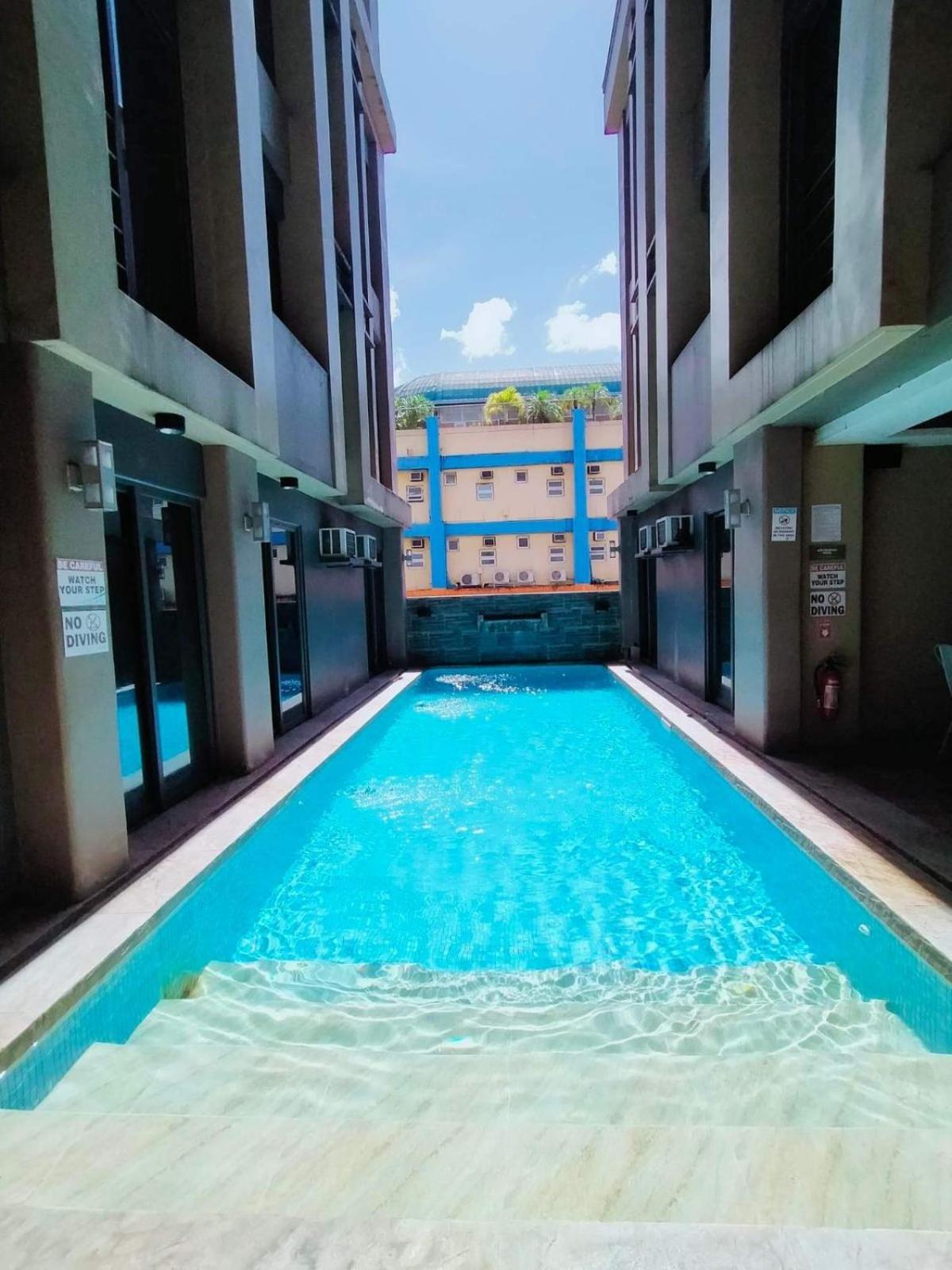 Pacific Park Hotel Quezon City Exterior photo